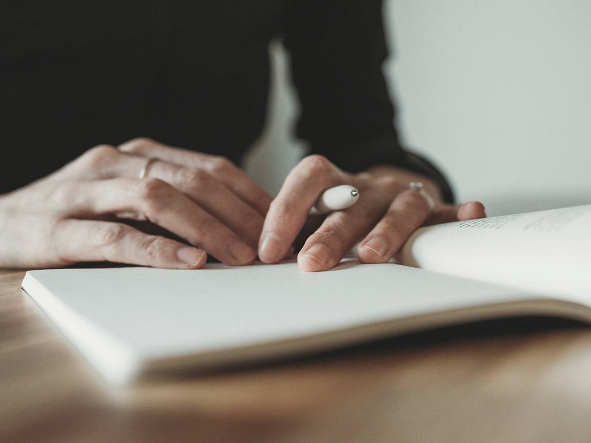 Kontakt aufnehmen – Terminvereinbarung bei Birgit Budtke